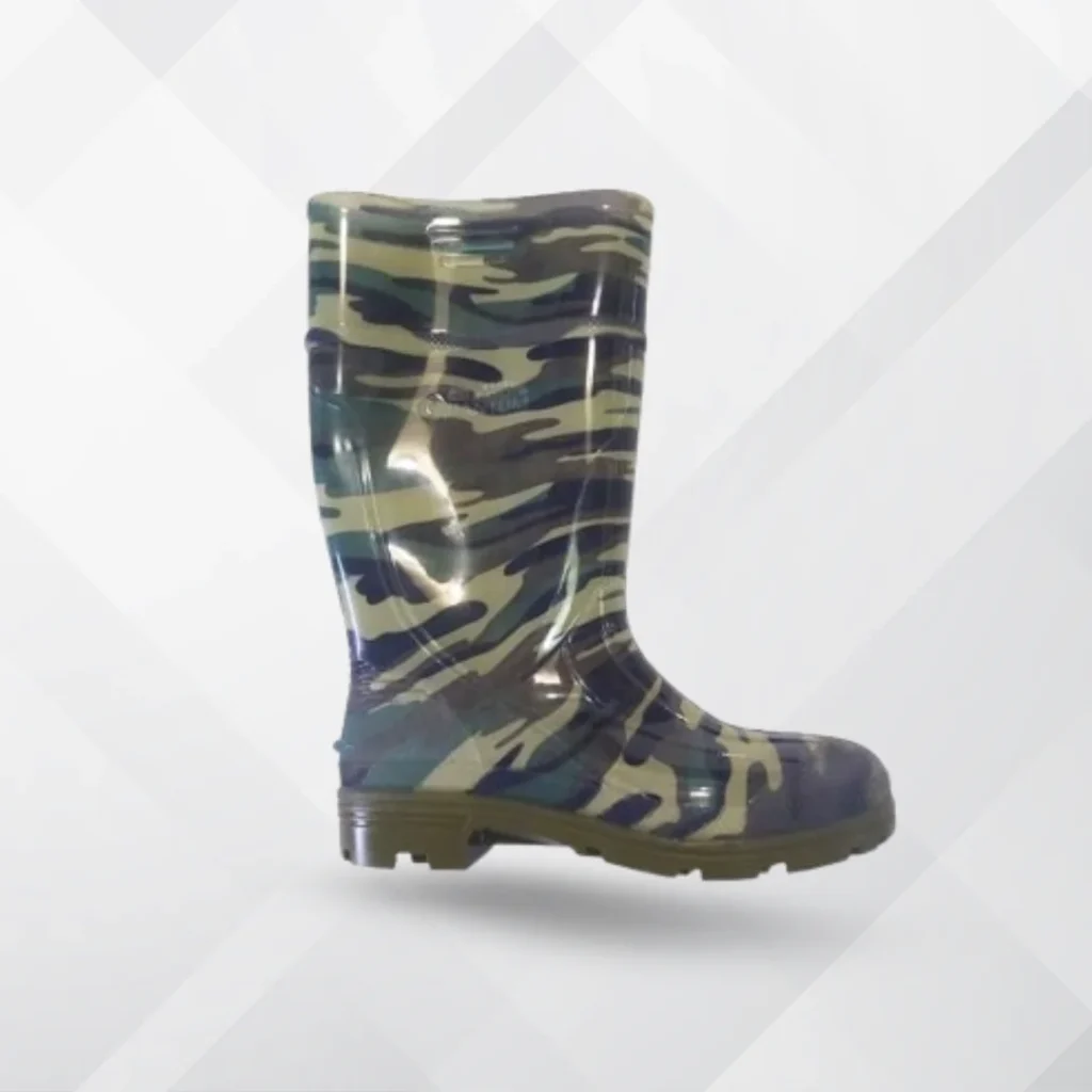 Bota de goma camuflajeada con puntera y sin puntera de acero